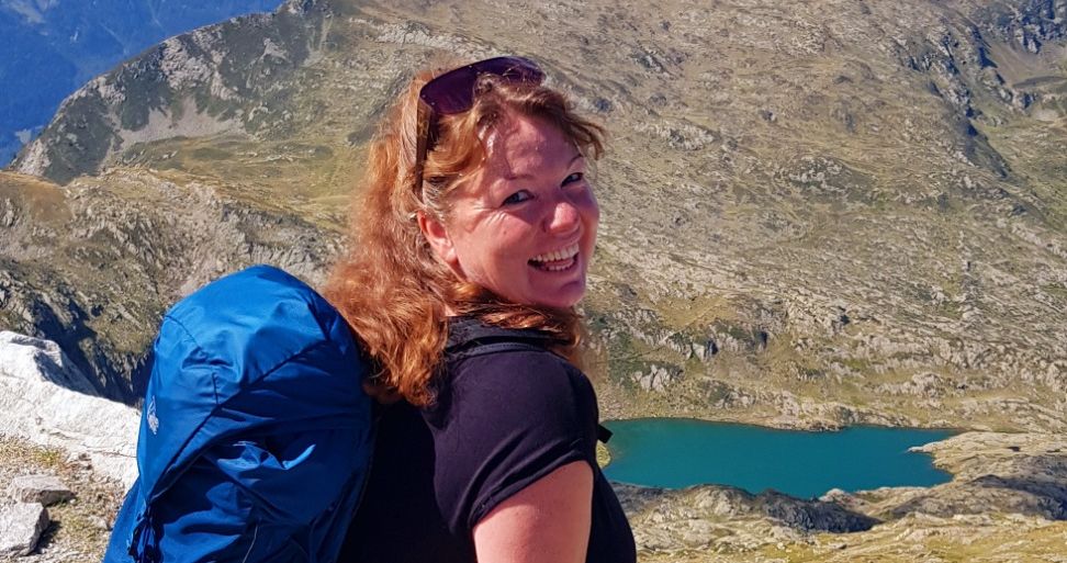 Ines Jung Mentorin für Mut und Lebensfreude, beim Wandern in den Bergen